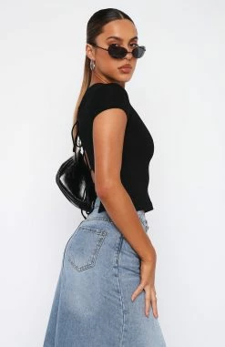 Loving You Is Hard Top Black -Outlet The Lounge Vibe Store 27.4.2318010