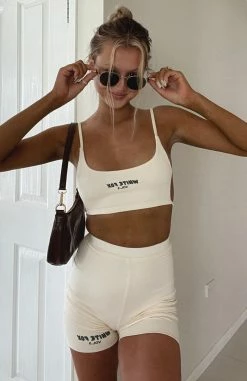 Offstage Ribbed Bike Shorts Vanilla -Outlet The Lounge Vibe Store 273640108 3170172726560401 9170469226851852129 n abf2962c a2d5 40eb 9f31 d8565e1f22ac