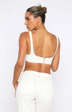 True For You Crop Off White 12 True For You Crop Off White -Outlet The Lounge Vibe Store 28.04.22 340