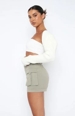 Just A Friend Shorts Dusty Olive -Outlet The Lounge Vibe Store 29.12.221040