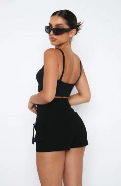 Just A Friend Shorts Black -Outlet The Lounge Vibe Store 29.12.221454