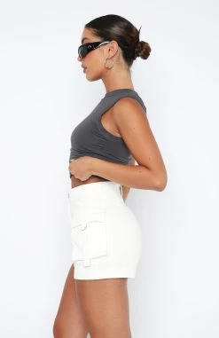 Just A Friend Shorts Off White 7 Just A Friend Shorts Off White -Outlet The Lounge Vibe Store 29.12.221469