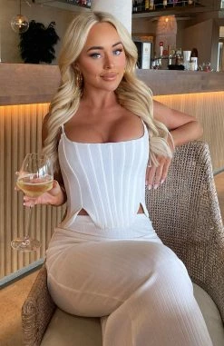 Living Large Bustier White 14 Living Large Bustier White -Outlet The Lounge Vibe Store 300935913 421684160026043 2756986589792577281 n