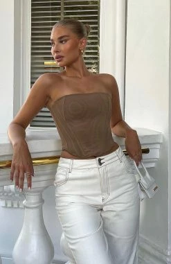 Sharp Edges Bustier Dark Nude -Outlet The Lounge Vibe Store 301564829 1224737285031362 9074913305965388130 n