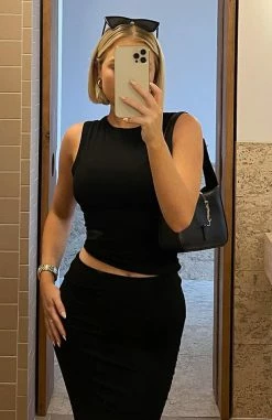 End Of The Night Tank Black -Outlet The Lounge Vibe Store 307806564 1209931749734586 4746262336878815998 n