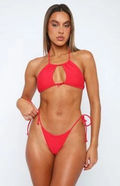 Pull It Together Bikini Top Red -Outlet The Lounge Vibe Store 31.05.2321905 c3094187 eb51 422a 943d 99b12f4e6236