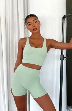 Keep Up High Waisted Shorts Sage -Outlet The Lounge Vibe Store ACTIVATION SPORTS CROP KEEP UP HIGH WAISTED SHORTS 20.04.22 11