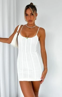 Ain't Safe Mini Dress White -Outlet The Lounge Vibe Store AINT SAFE MINI DRESS 28.02.23 001