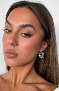 Alanna Earrings Gold -Outlet The Lounge Vibe Store ALANNA EARRINGS 23.05.23 02