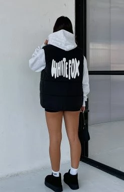 Archive 6.0 Puffer Vest Liquorice 13 Archive 6.0 Puffer Vest Liquorice -Outlet The Lounge Vibe Store ARCHIVE 6.0 PUFFER VEST HOODIE SWEATPANTS HAZE 05.04.23 07