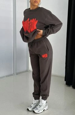 Archive 6.0 Oversized Sweater Lava -Outlet The Lounge Vibe Store ARCHIVE 6.0 SWEATER TRACKPANTS LAVA 05.04.23 06