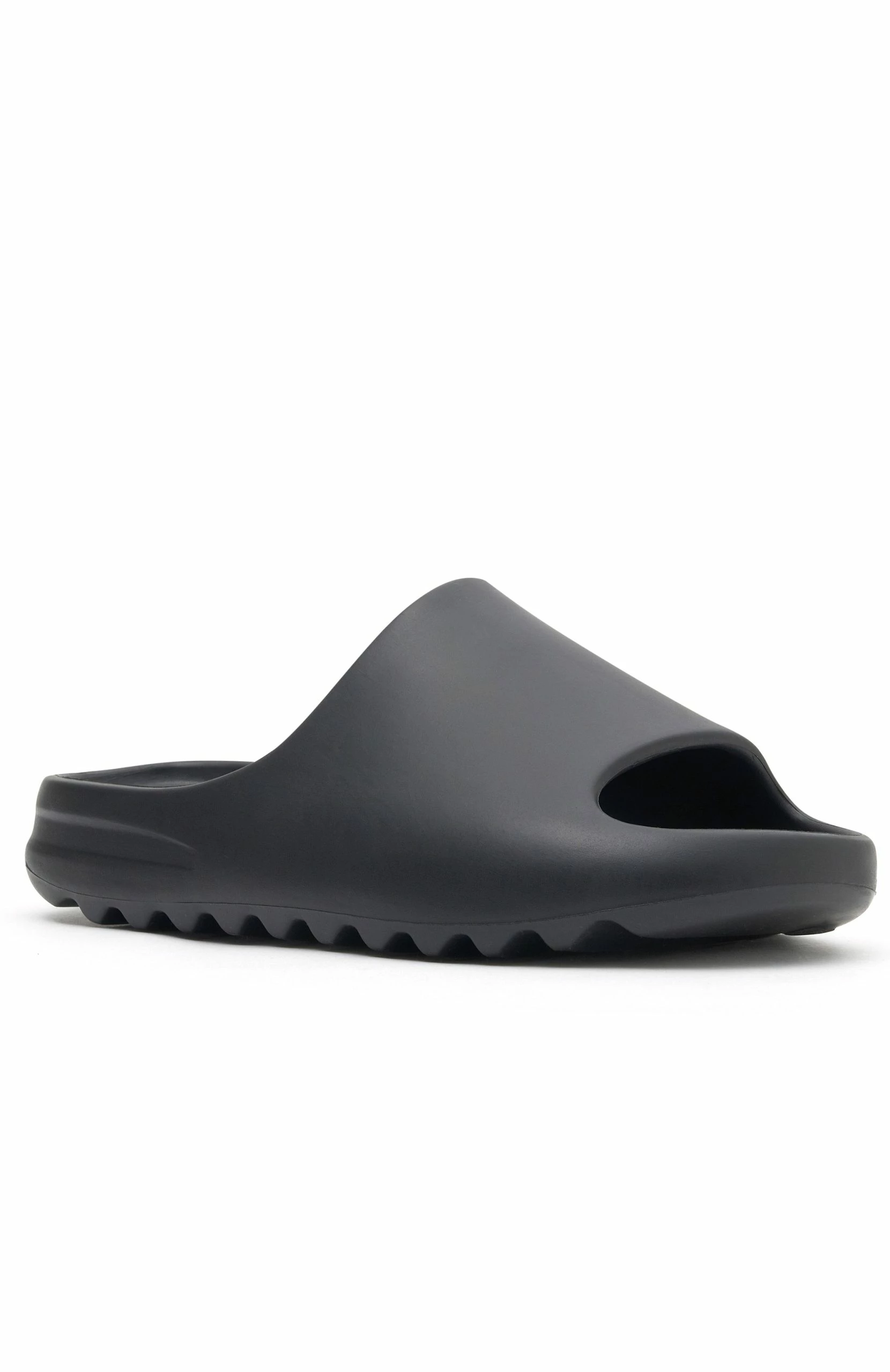 On The Edge Slides Black 3 On The Edge Slides Black - Image 3