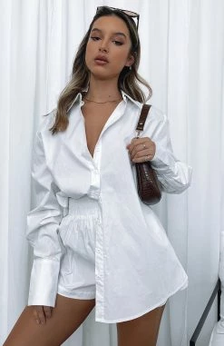 Behind The Look Shirt White -Outlet The Lounge Vibe Store BEHIND THE LOOK SHIRT GOLDEN SUNSET SHORTS 05.08.21 04