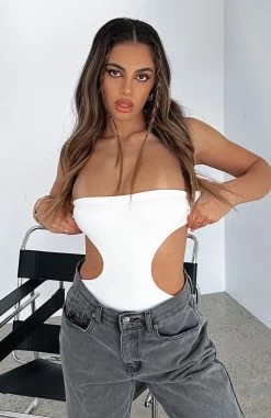 Cutting Corners Bodysuit White -Outlet The Lounge Vibe Store CUTTING CORNERS BODYSUIT 190522 03