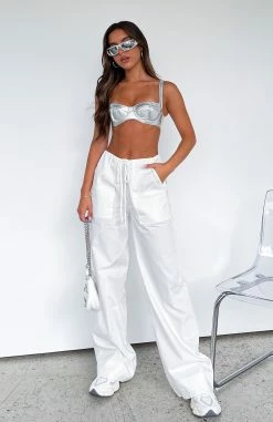 Everything I Want Pants White 17 Everything I Want Pants White -Outlet The Lounge Vibe Store EVERYTHING I WANT CARGO 14.03.2023 003