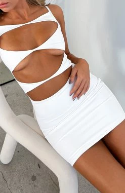 Eyes On Me Mini Dress White -Outlet The Lounge Vibe Store EYES ON ME MINI DRESS .17.10 2