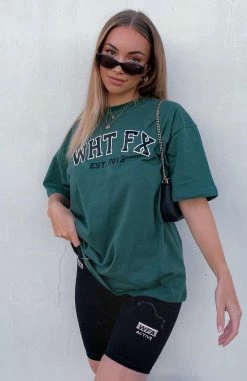 Varsity Tee Green -Outlet The Lounge Vibe Store ErinScottBeauty a3572254 1f5e 43b5 a0f7 440737790ce7
