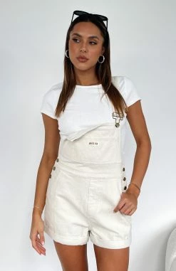Hard To Keep Up Overalls Cream 11 Hard To Keep Up Overalls Cream -Outlet The Lounge Vibe Store HARD TO KEEP UP OVERAALS 02 08 23 06