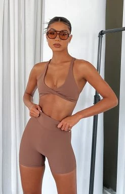 High Definition Sports Bra Chocolate 11 High Definition Sports Bra Chocolate -Outlet The Lounge Vibe Store HIGH DEFINITION SPORTS BRA KEEP UP HIGH WAISTED 20.04.22 01