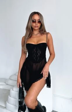 Bound To You Mini Dress Black 11 Bound To You Mini Dress Black -Outlet The Lounge Vibe Store IMG 1292