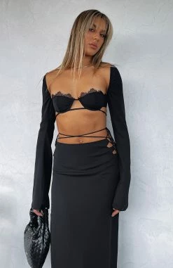 Level Up Long Sleeve Crop Black 13 Level Up Long Sleeve Crop Black -Outlet The Lounge Vibe Store IMG 1627