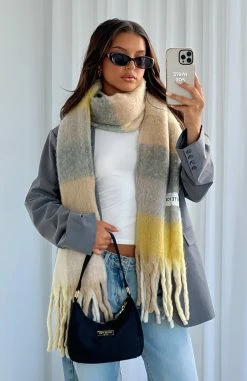 Winter Warmth Oversized Scarf Moss 7 Winter Warmth Oversized Scarf Moss -Outlet The Lounge Vibe Store IMG 6508 4a39f058 10aa 4679 a696 46ac001a6c58