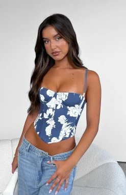 In The Morning Bustier Navy Rose 10 In The Morning Bustier Navy Rose -Outlet The Lounge Vibe Store IMG 7180 fb7d96e0 4b0b 4b08 bc67 9355f1c2e8c5