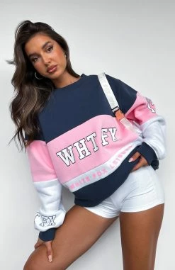 Latest And Greatest Oversized Sweater Mixed -Outlet The Lounge Vibe Store IMG 8275 1c951e62 ec6c 4763 9cec 14fc445a3390