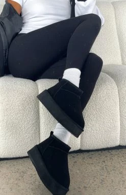 Jet Setter Platform Snug Boots Black -Outlet The Lounge Vibe Store JET SETTER PLATFORM SNUG BOOTS280323 01 1