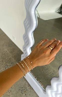 Keira Bracelet Set Gold 7 Keira Bracelet Set Gold -Outlet The Lounge Vibe Store KEIRA BRACELET SET09.08.22 08