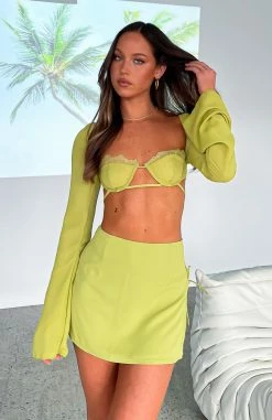 Level Up Long Sleeve Crop Matcha 11 Level Up Long Sleeve Crop Matcha -Outlet The Lounge Vibe Store LEVEL UP LONG SLEEVE NEW FLAME MINI SKIRT 280922 08