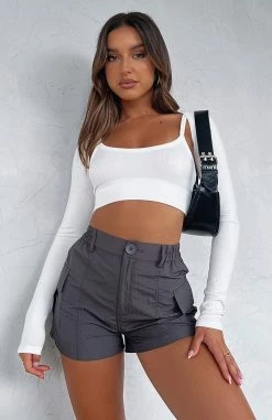 Living On The Edge Shorts Charcoal 11 Living On The Edge Shorts Charcoal -Outlet The Lounge Vibe Store LIVING ON THE EDGE CARGO SHORTS 301222 01