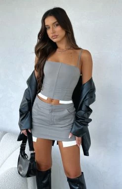 Stay Forever Mini Skirt Grey -Outlet The Lounge Vibe Store MESS IT UP BUSTIER STAY FOREVER MINI SKIRT 170523 05