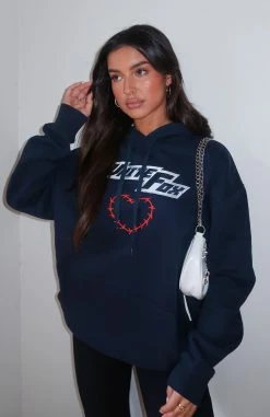 Need To Have It Oversized Hoodie Dark Navy -Outlet The Lounge Vibe Store NEED TO HAVE IT OVERSIZED HOODIE 28.06.23 01