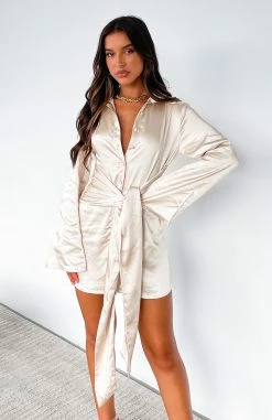 Night Out Long Sleeve Mini Dress Champagne -Outlet The Lounge Vibe Store NIGHT OUT LONG SLEEVE DRESS 23.02.23 007