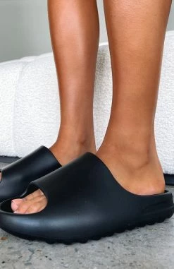 On The Edge Slides Black 10 On The Edge Slides Black -Outlet The Lounge Vibe Store ON THE EDGE SLIDES15 11 22 03