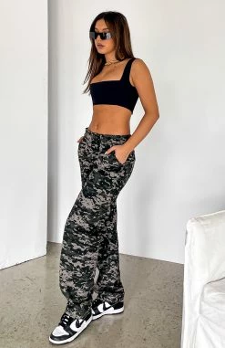 Out To Play Pants Khaki Digital Print 15 Out To Play Pants Khaki Digital Print -Outlet The Lounge Vibe Store OUT TO PLAY CARGO PANTS 040822 04