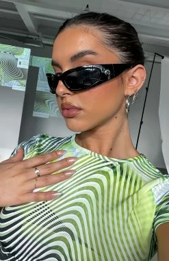 Pepper Sunglasses Black -Outlet The Lounge Vibe Store PEPPER SUNGLASSES09.08.22 19