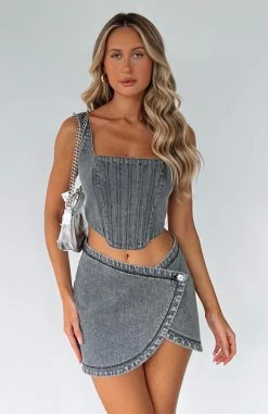 Present Yourself Denim Bustier Black Wash 9 Present Yourself Denim Bustier Black Wash -Outlet The Lounge Vibe Store PRESENT YOURSELF BUSTIER 13 06 23 04