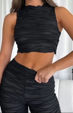 Pushing Through Crop Black -Outlet The Lounge Vibe Store PUSHING THROUGH IT S SETLLED PANT 02.11.22 02