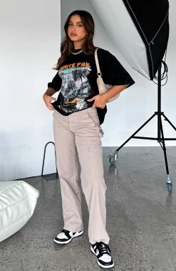 Know Your Worth Pants Beige -Outlet The Lounge Vibe Store SEASON 13 OVERSIZES TEE 130922 07