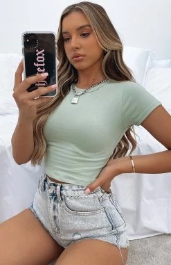 Switching Sides Crop Sage