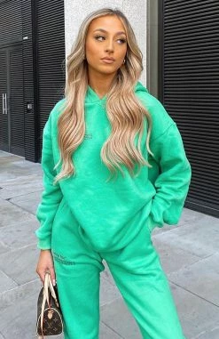 She's A Baddie Hoodie Jolly Green -Outlet The Lounge Vibe Store Shannon