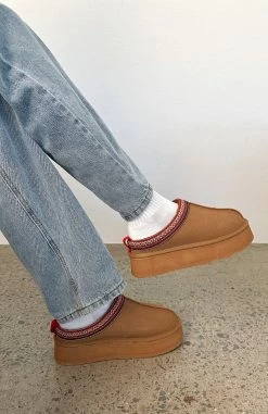 Tazmin Platform Snug Boots Chestnut -Outlet The Lounge Vibe Store TAZMIN PLATFORM SNUG BOOTS 23.05.23 05