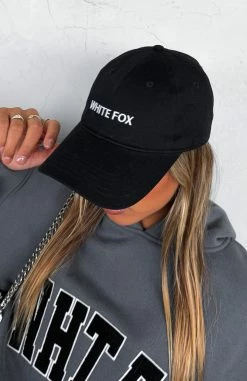 Time To Travel Cap Black -Outlet The Lounge Vibe Store TIME TO TRAVEL CAP 28.02.23 012