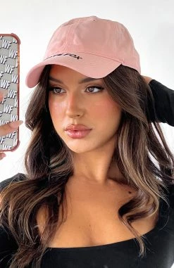 Wait Your Turn Cap Pink -Outlet The Lounge Vibe Store WAIT YOUR TURN CAP 30.05.23 02