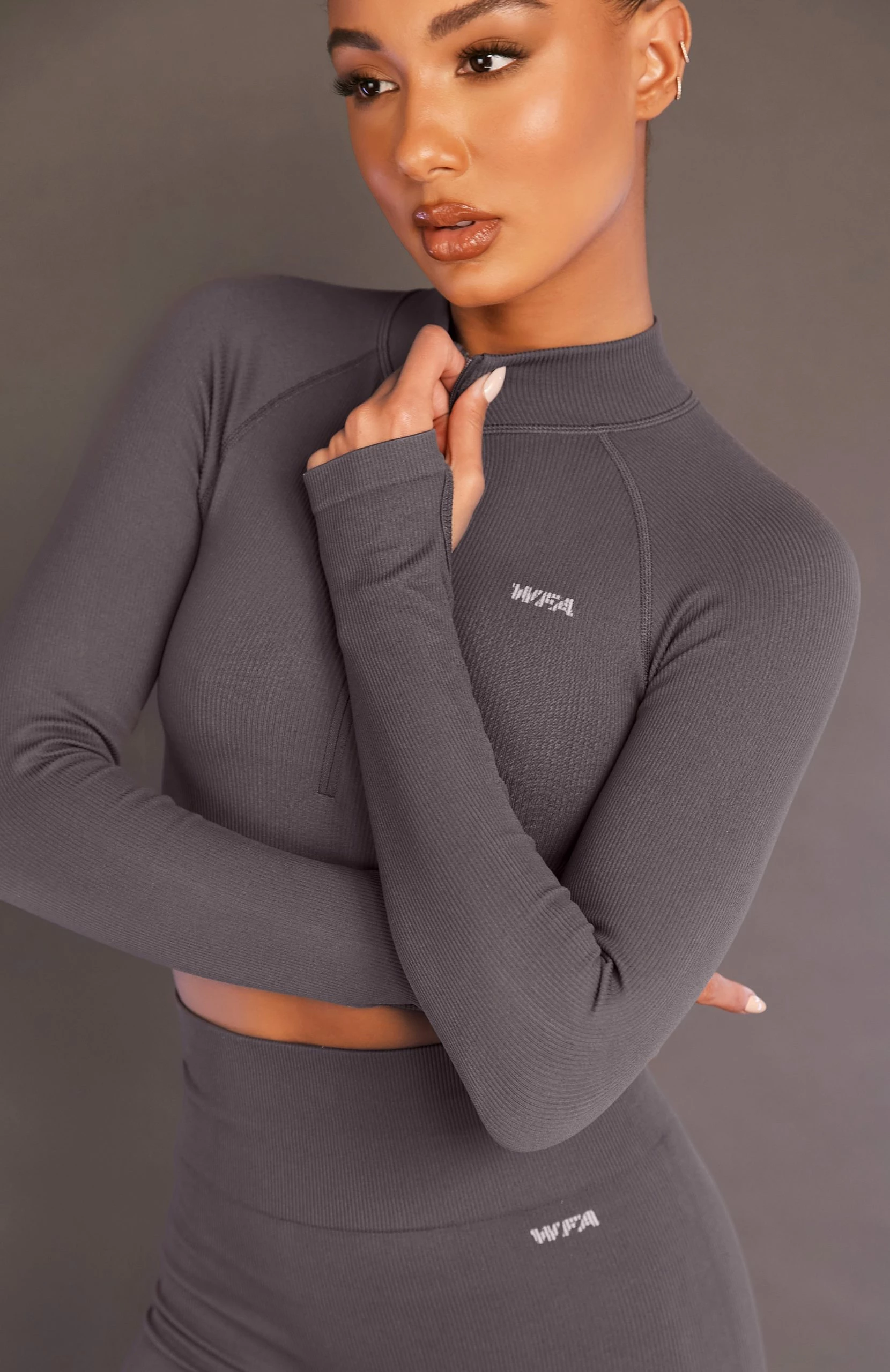 Seamless Long Sleeve Sports Crop Shadow 1 Seamless Long Sleeve Sports Crop Shadow
