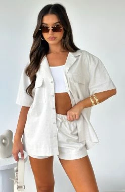 You're My Holiday Shirt Oatmeal 13 You're My Holiday Shirt Oatmeal -Outlet The Lounge Vibe Store YOU RE MY HOLIDAY SHIRT TROPICAL MOOD SHORTS 170523 02